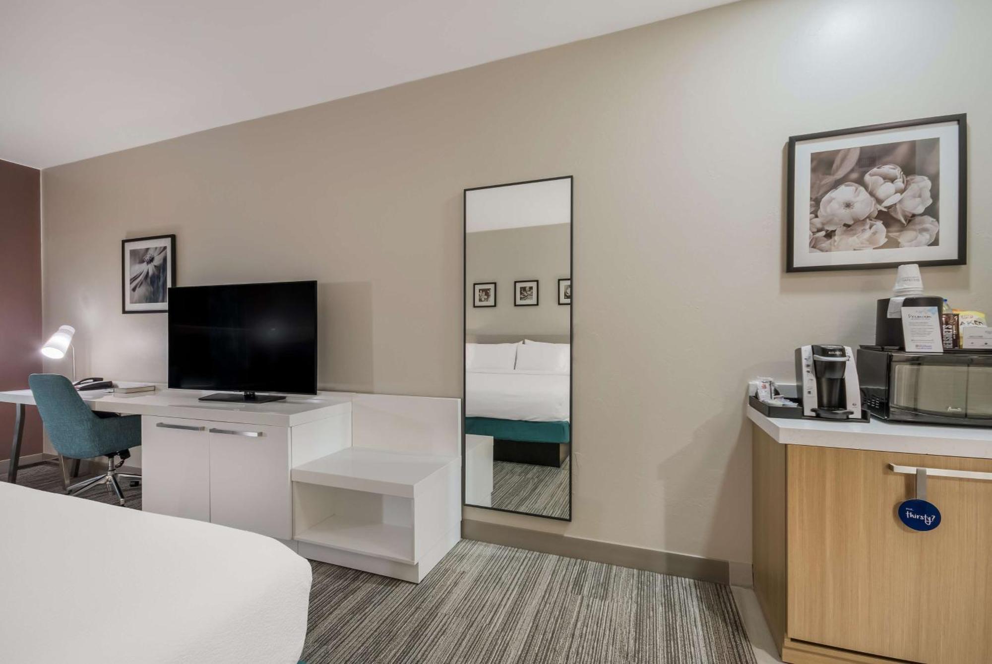 Hilton Garden Inn Oklahoma City Midtown Ngoại thất bức ảnh