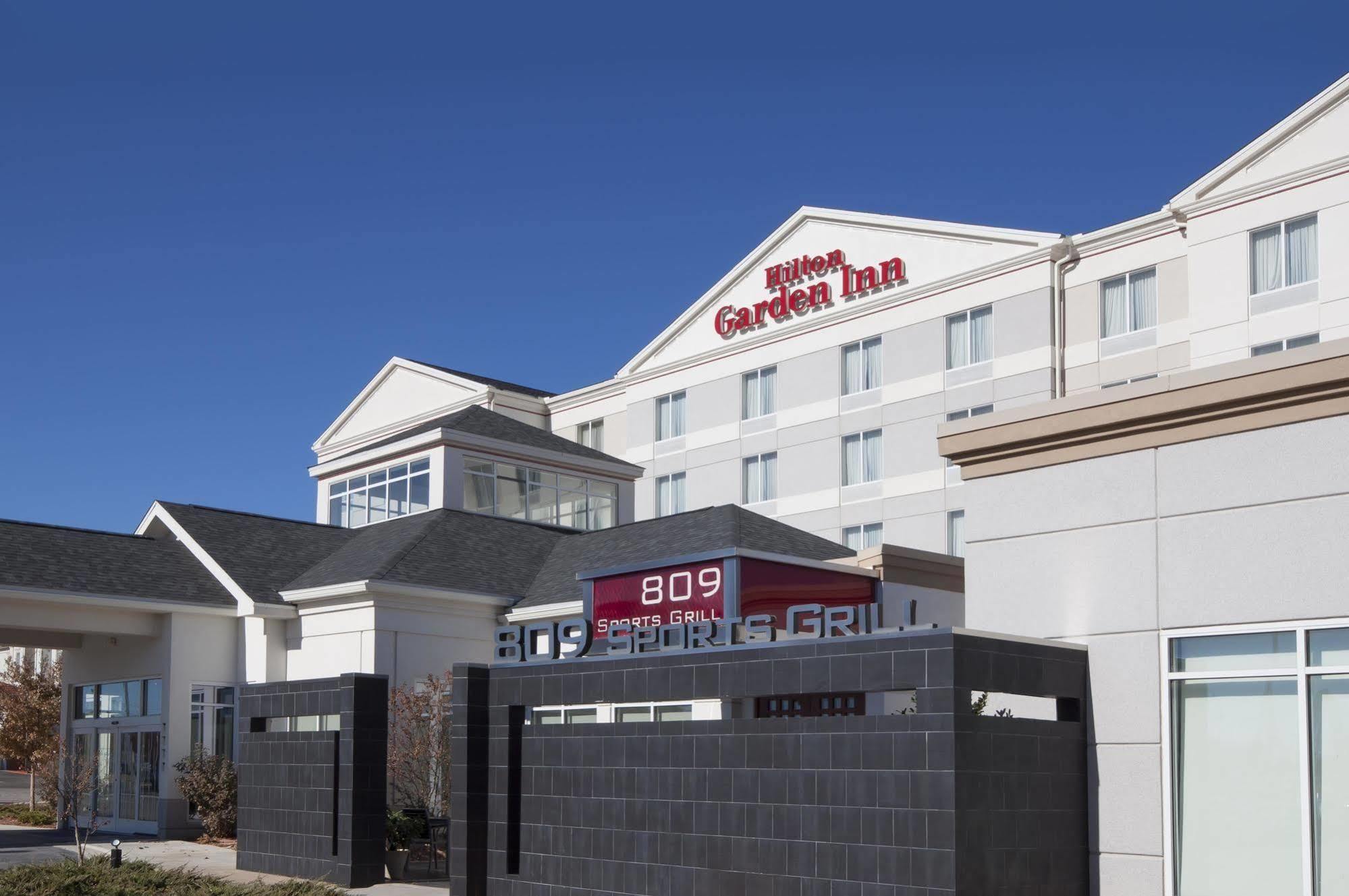 Hilton Garden Inn Oklahoma City Midtown Ngoại thất bức ảnh